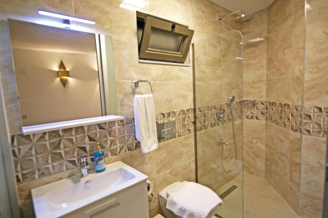 Villa With A Private Heated Pool, Jacuzzi, Overlooking Spectacular Views Of The Sea Kaş Eksteriør bilde