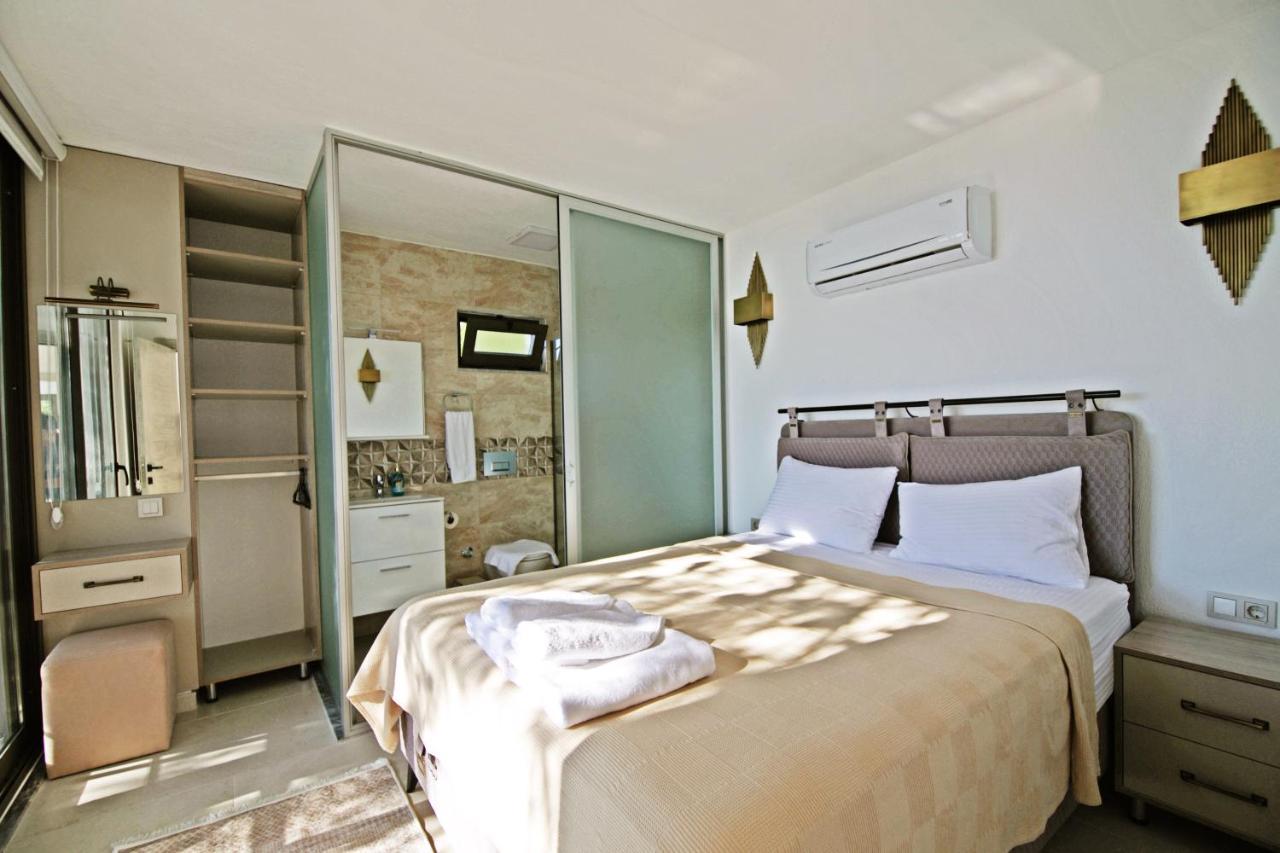 Villa With A Private Heated Pool, Jacuzzi, Overlooking Spectacular Views Of The Sea Kaş Eksteriør bilde